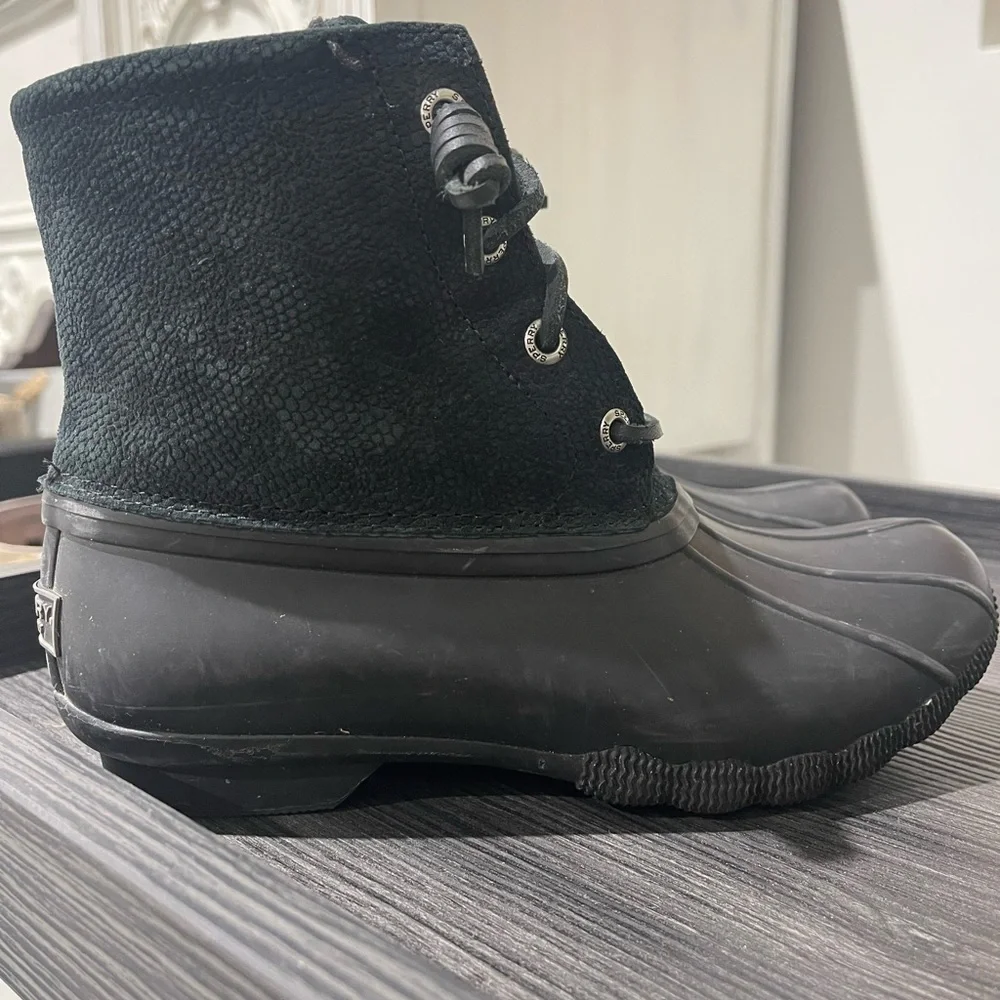Women’s Sperry Boots Black Size 5.5